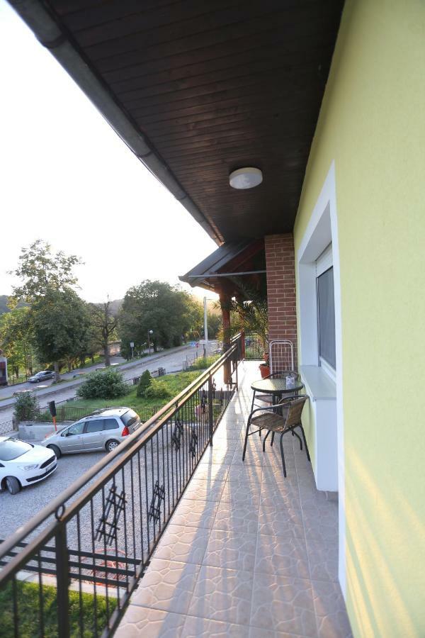 Apartmani Ksenija Krapinske Toplice Zewnętrze zdjęcie