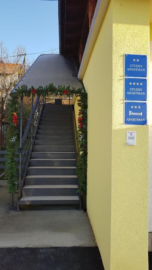 Apartmani Ksenija Krapinske Toplice Zewnętrze zdjęcie